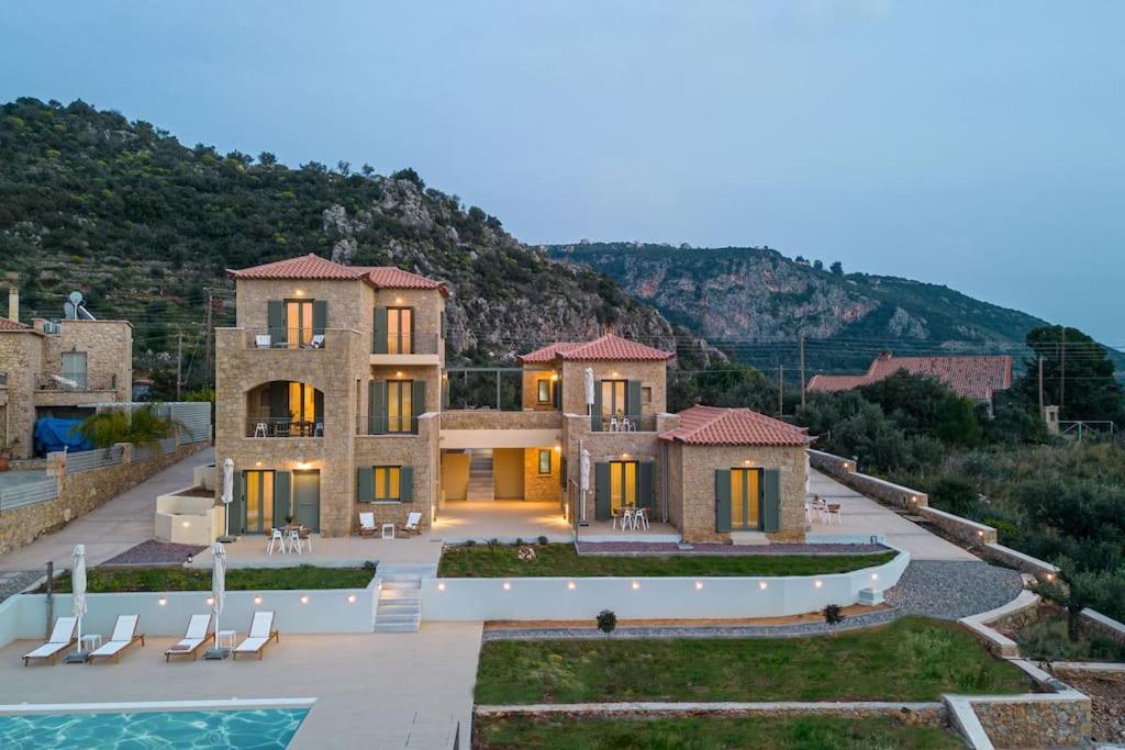 Ipsό Kardamyli Apartment Exterior photo